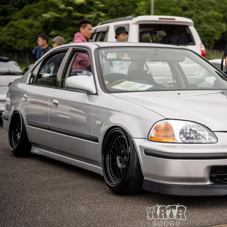 Whistler SK1 Satin Black Face Gloss Black Lip wheels on a car