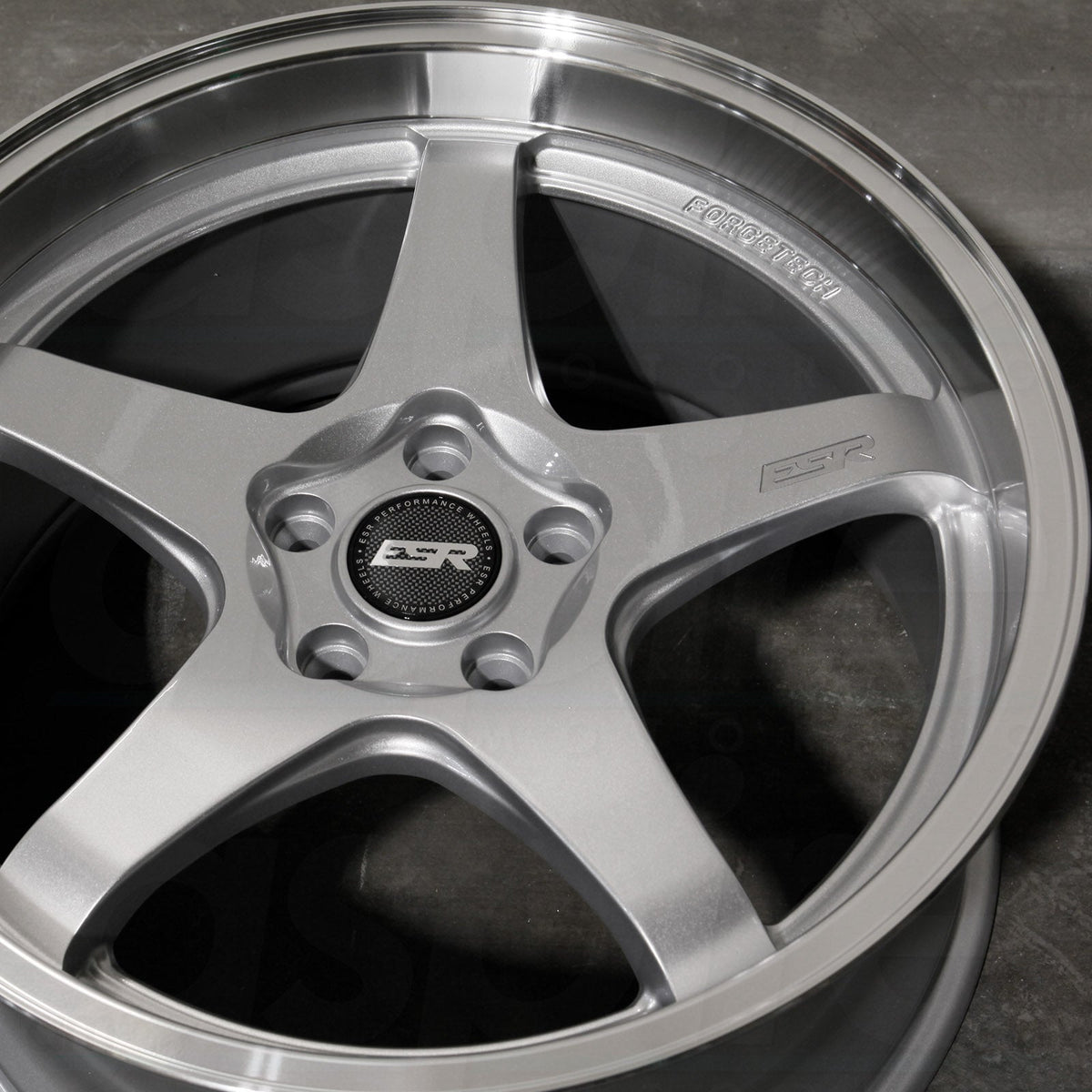 ESR Wheels AP5 Silver