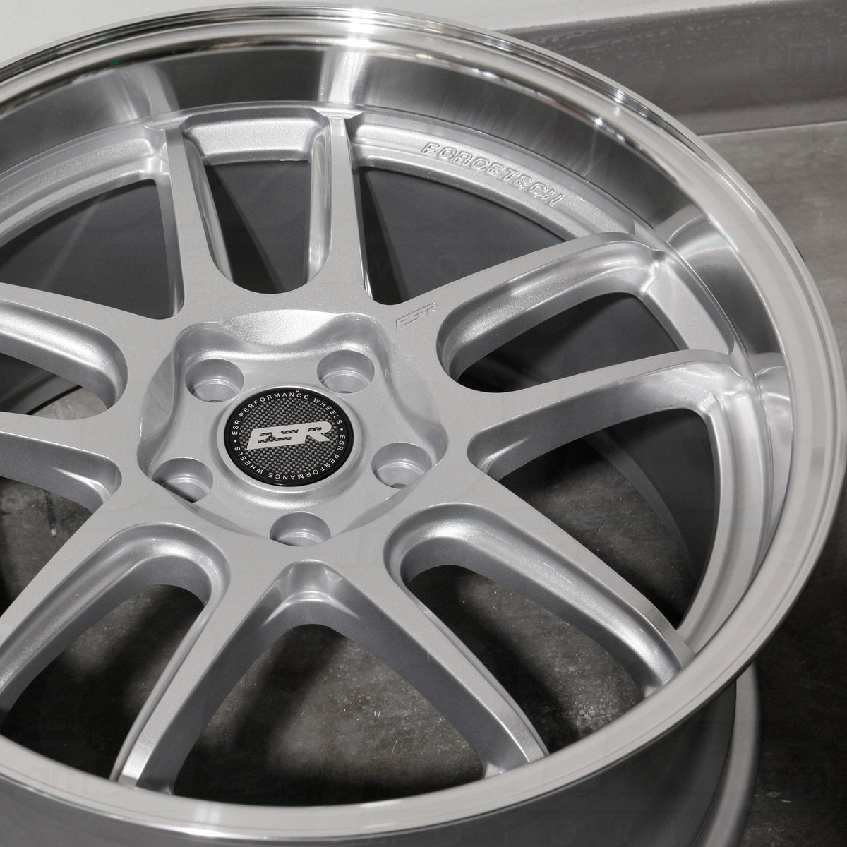 ESR Wheels AP8 Silver