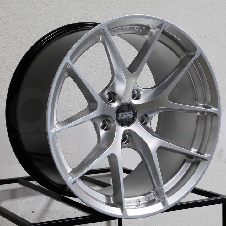 ESR Wheels RF02 Hyper Silver