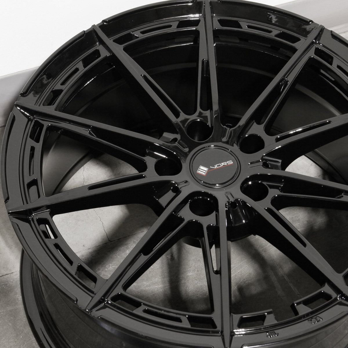 Vors Wheels LT84 Black