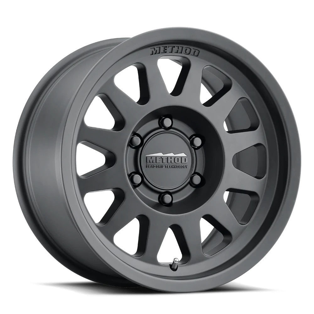 Method Wheels MR704 Bead Grip Black