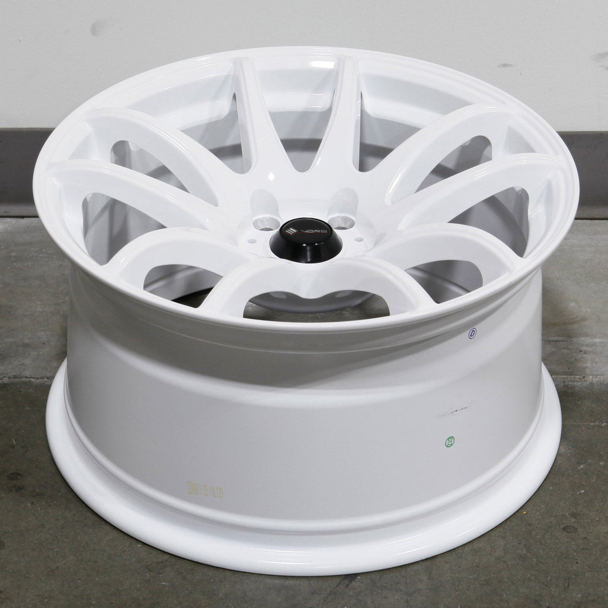 Vors Wheels TR4 White