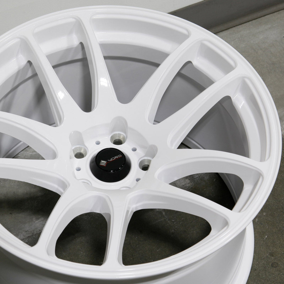 Vors Wheels TR4 White