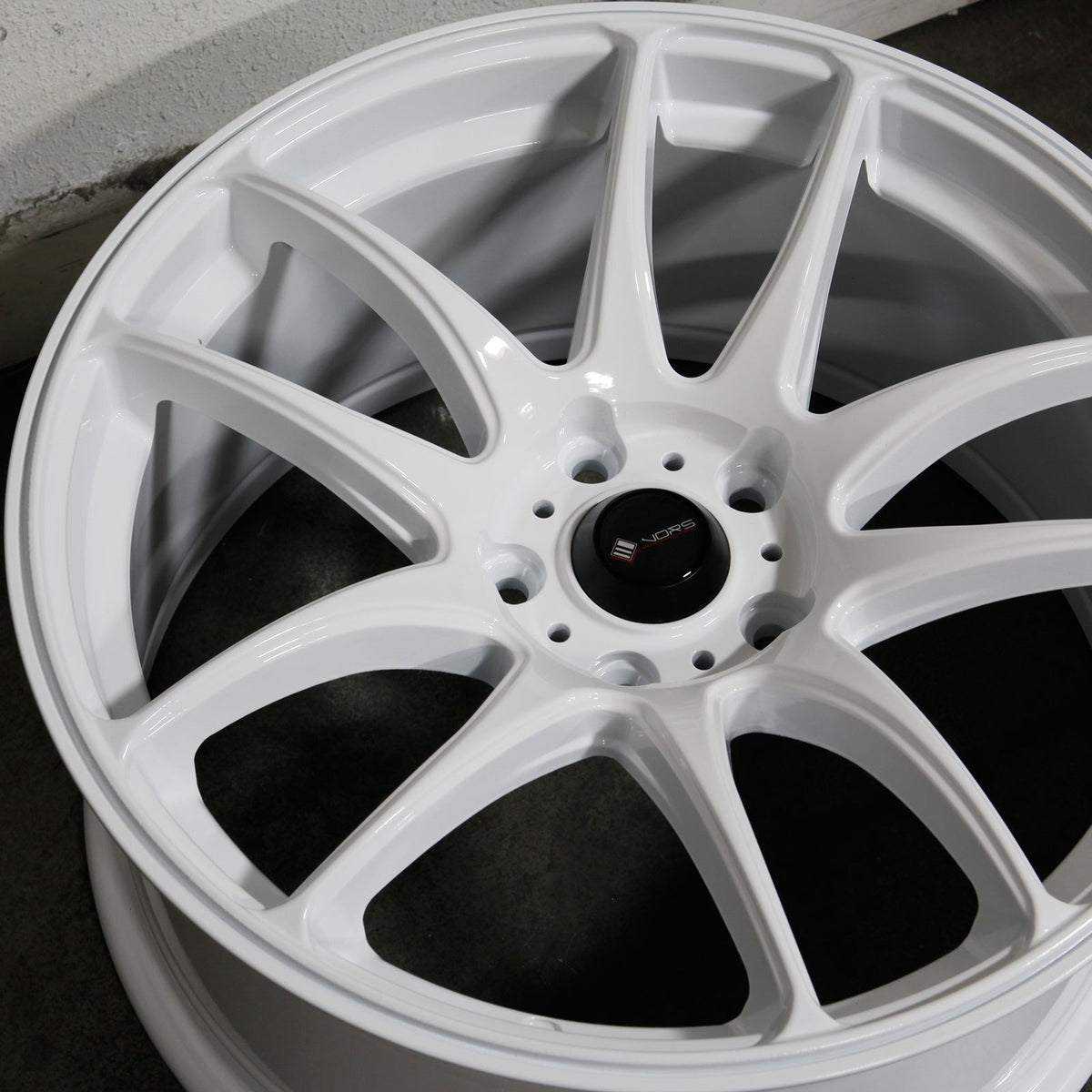 Vors Wheels TR4 White