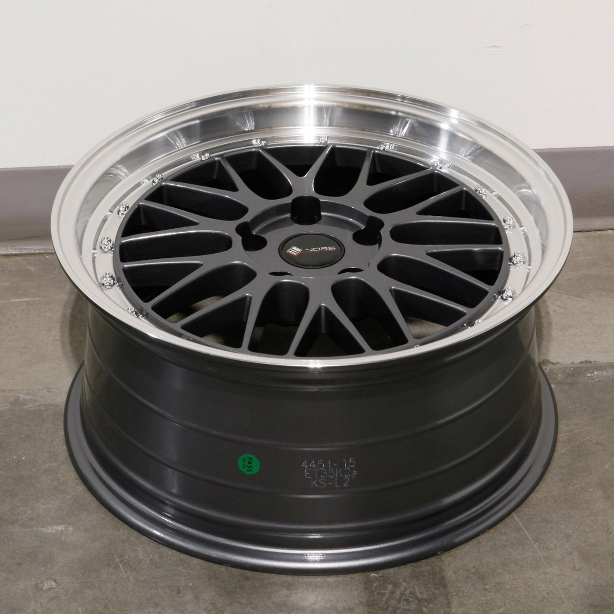 Vors Wheels VR8 Hyper Black